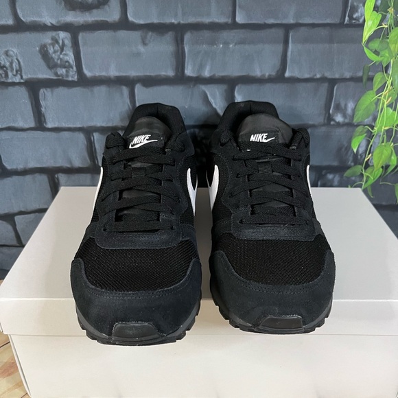 Nike MD Runner 2 - Picture 4 of 11